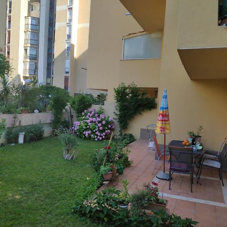 Spacious Apartment With Big Garden Near Beach Сплит Екстериор снимка