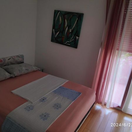 Spacious Apartment With Big Garden Near Beach Сплит Екстериор снимка