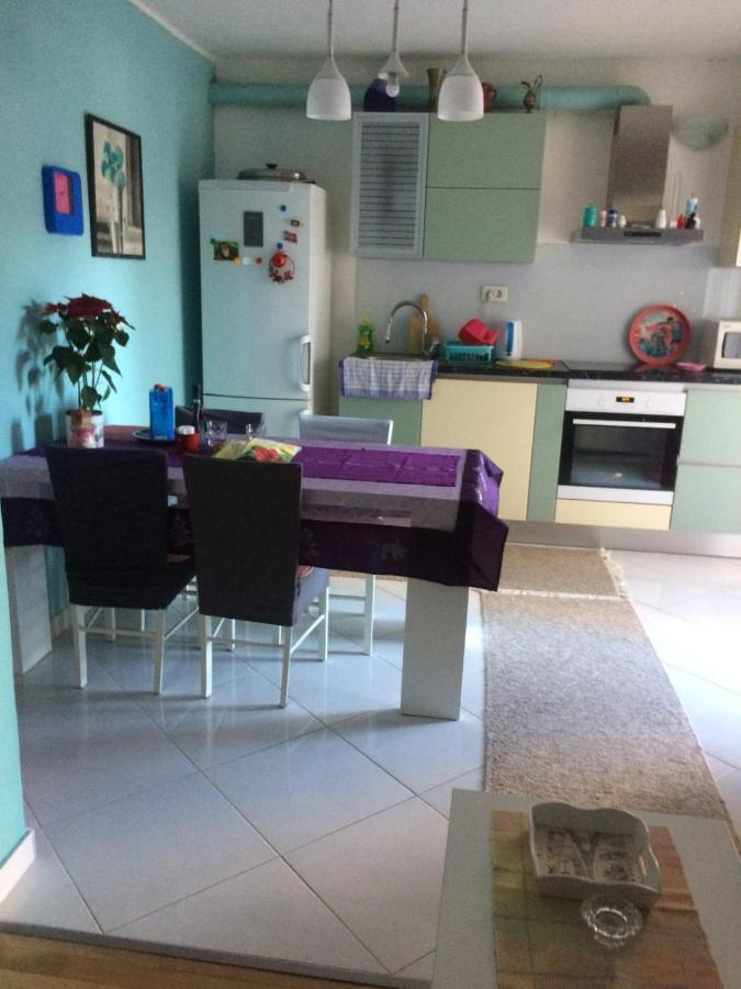 Spacious Apartment With Big Garden Near Beach Сплит Екстериор снимка